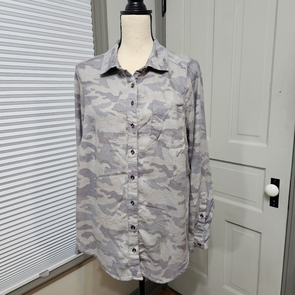 TorridRelaxed Fit Brushed Rayon Button-Up Shirt - Picture 3 of 9